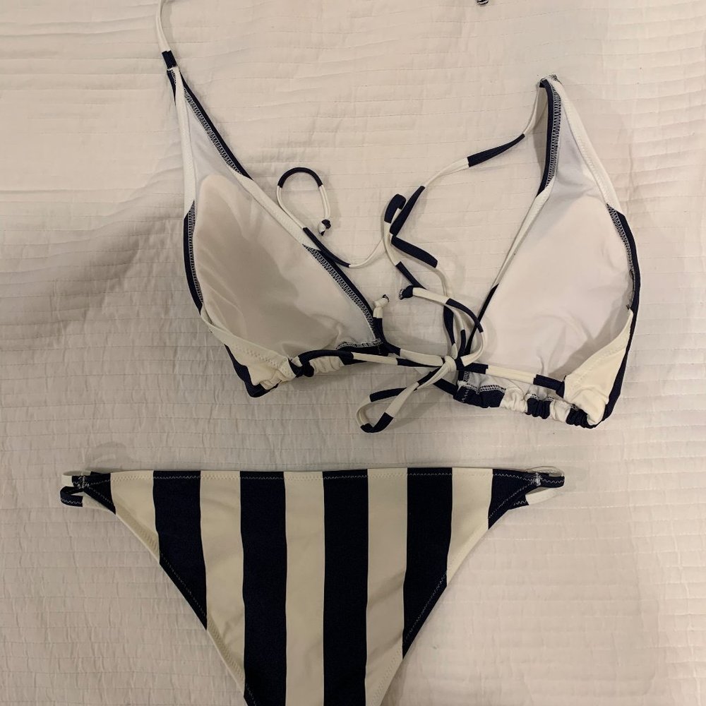 striped swim suit - Picture 2 of 4